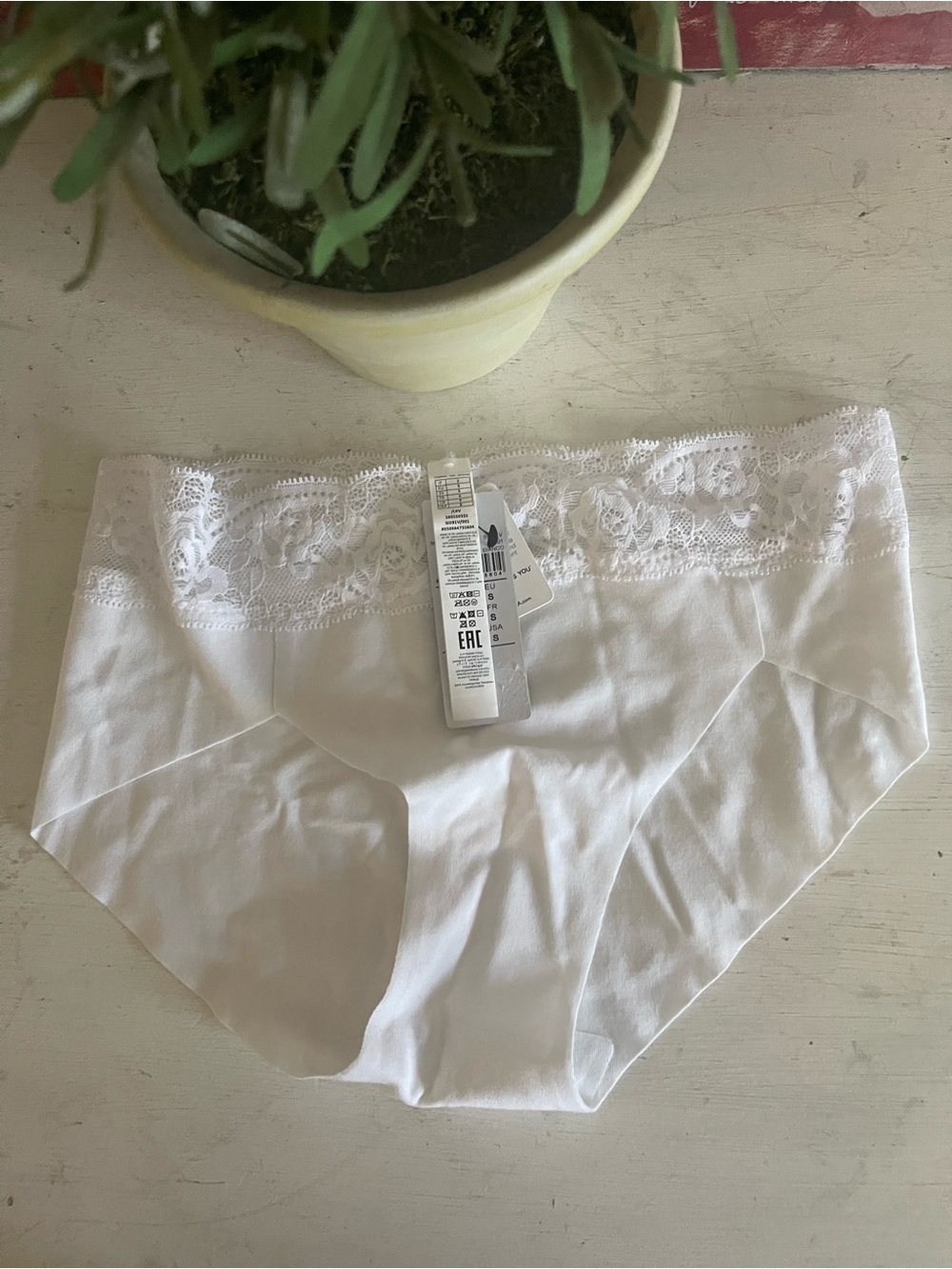 Intimissimi Lace Trim Cotton-Lycra Hipster Panty - White
